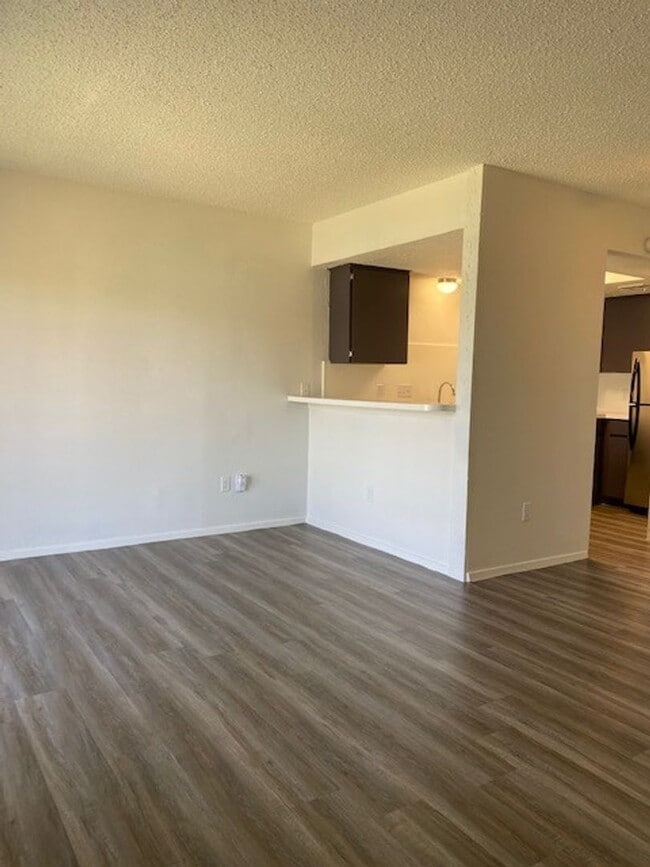 Oaks Apartments Apartments 130 Cumberland Rd Austin, TX