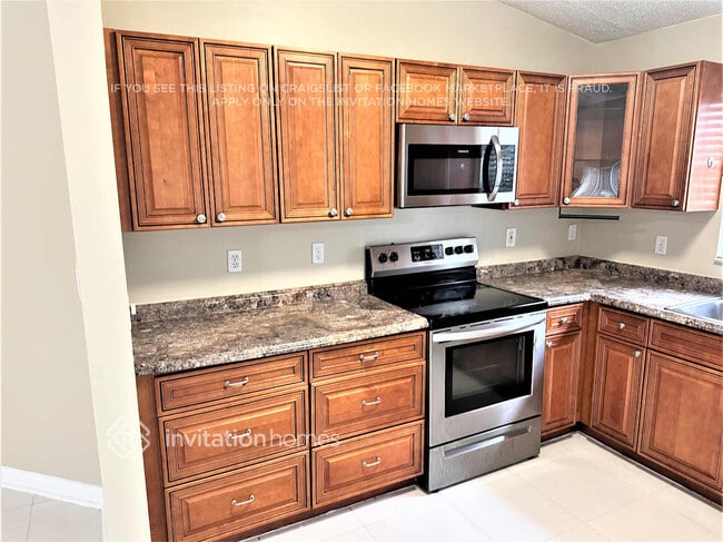 Foto del edificio - 1336 Waterway Cove Dr