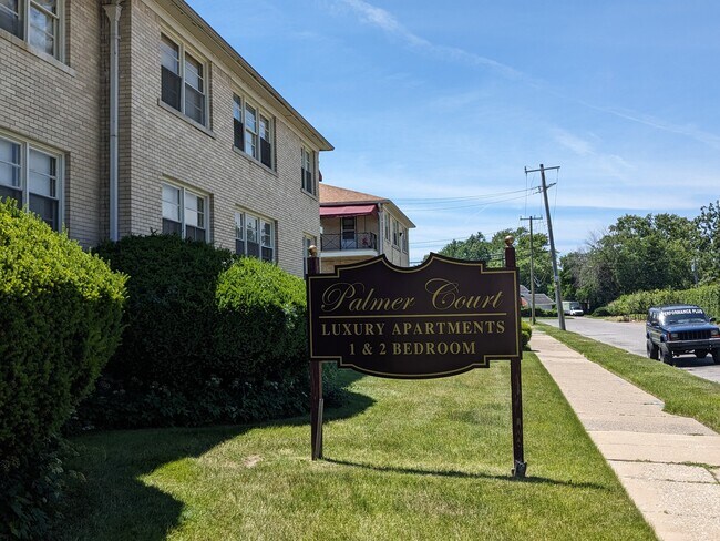 Building Photo - Palmer Court Luxury Apartments