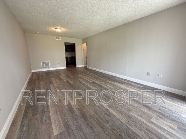Building Photo - 4151 S Semoran Blvd