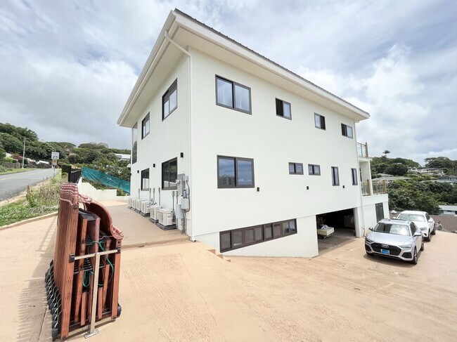 Foto del edificio - 2045 Mott Smith Dr