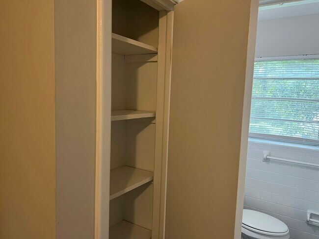 Foto del edificio - 1472 Tulip Pl