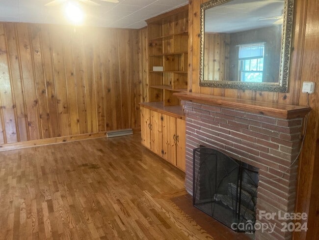 Building Photo - 382 Alexis High Shoals Rd
