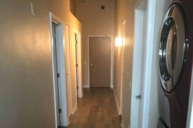 Entrance hallway - 320 E 21st St