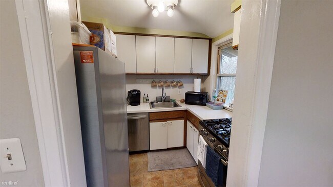 Foto del edificio - 2 br, 1 bath Condo - 2532 Pittsfield Blvd