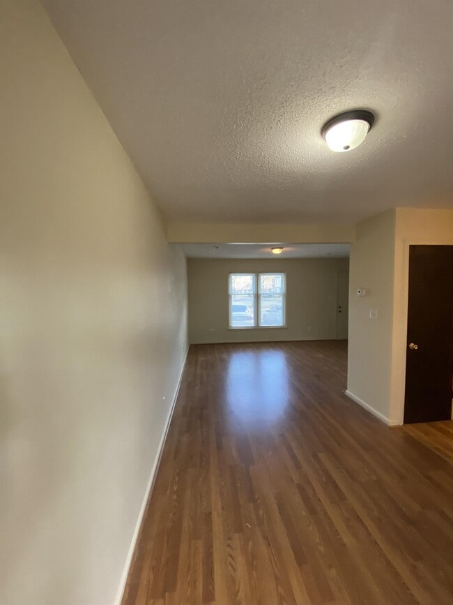 Photo - 114 Concord Dr Townhome