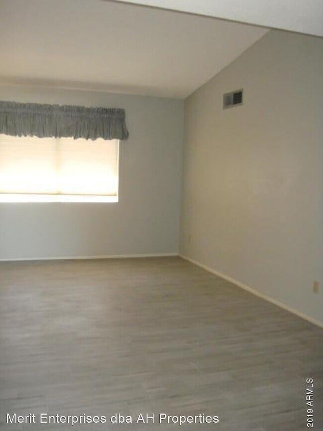 Foto del edificio - 3 br, 2 bath House - 6213 W ACOMA DR