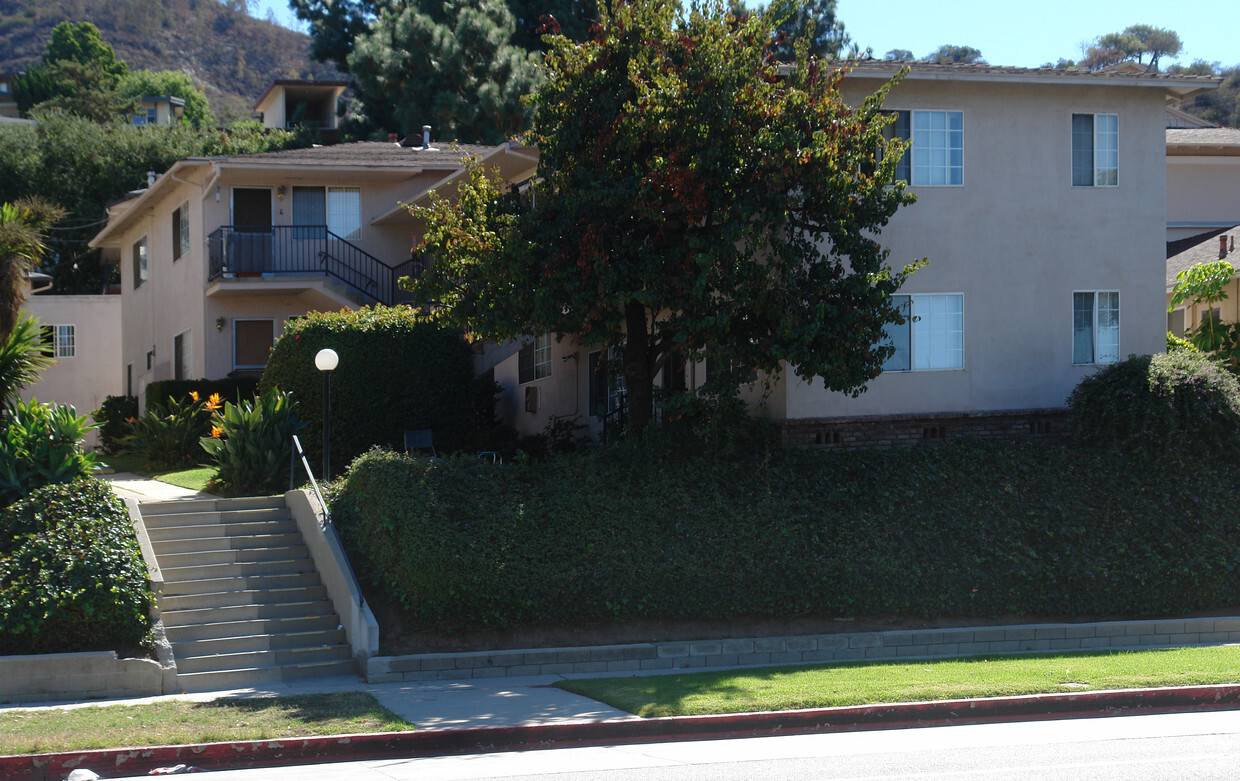 Primary Photo - 1570 N Verdugo Rd