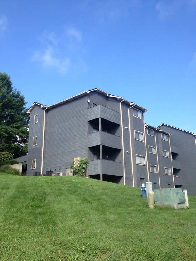The Villas of Pine Valley Apartments Apartments in Elizabethtown, KY