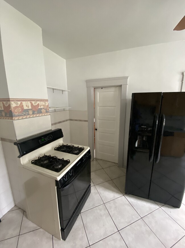 Foto del edificio - 3186 W 88th St