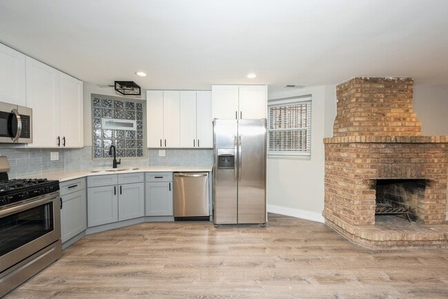 Foto del edificio - 1435 N Washtenaw Ave