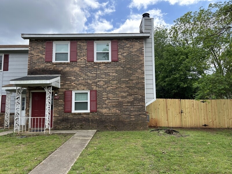 Foto principal - 342 Oakland Rd