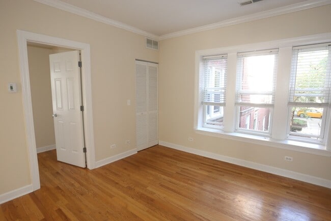 Foto del edificio - 3255 N Clifton Ave