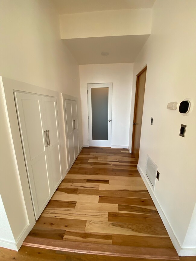 Bathroom hallway / storage - 5880 SW Ralston Dr