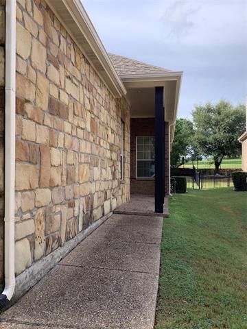 Building Photo - 725 Scenic Ranch Cir