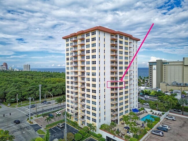 Building Photo - 3000 E Sunrise Blvd