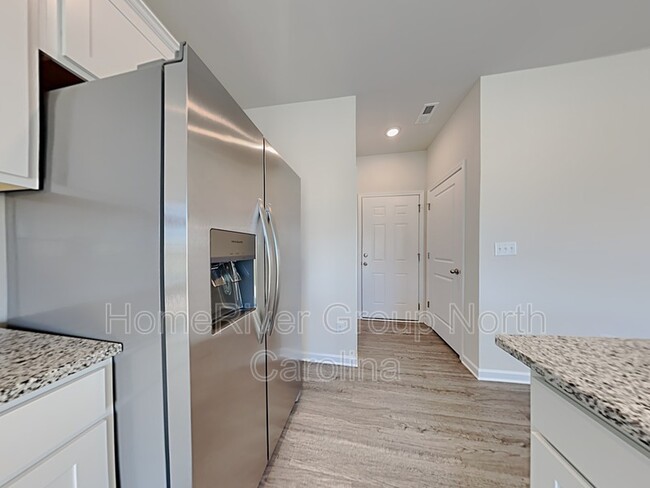 Foto del edificio - 730 Pointe Andrews Drive