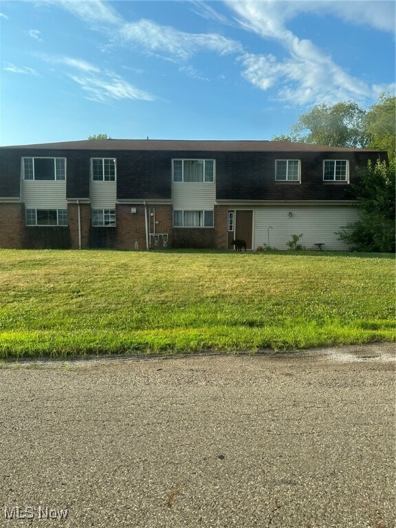 Foto principal - 5035 4th St NW