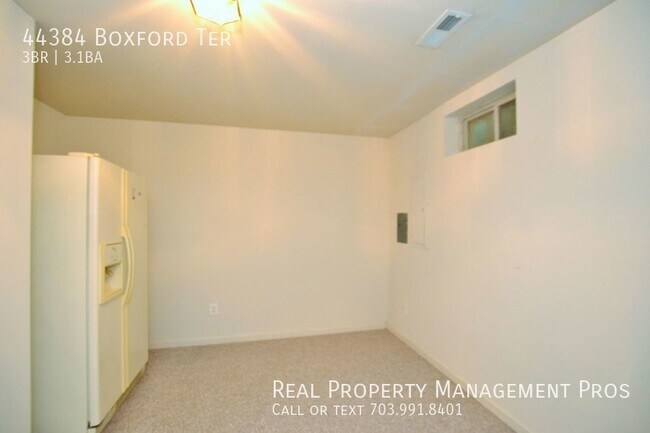 Building Photo - 44384 Boxford Terrace