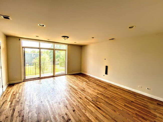 Foto del edificio - 3342 W 19th St