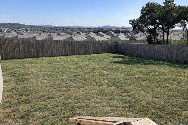 Foto del edificio - 6108 Bayberry Brk