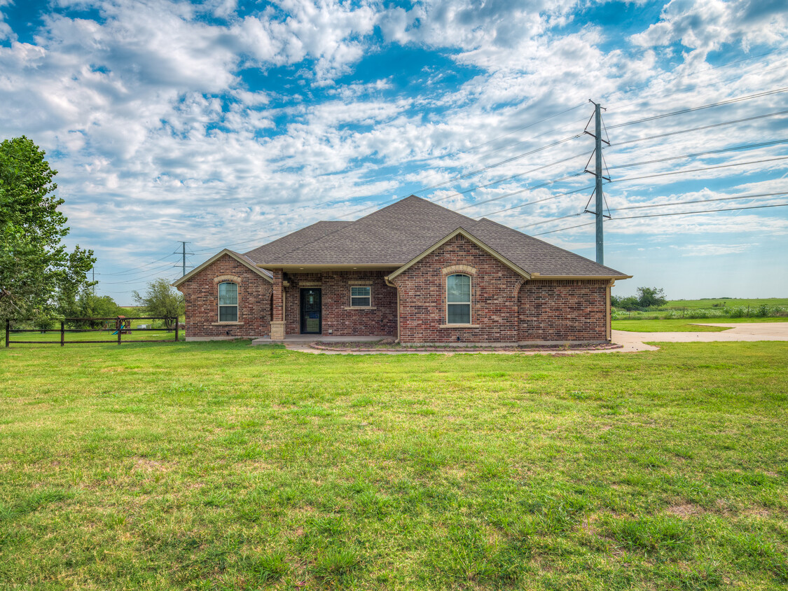 Primary Photo - 4011 Terrace Hills Ct