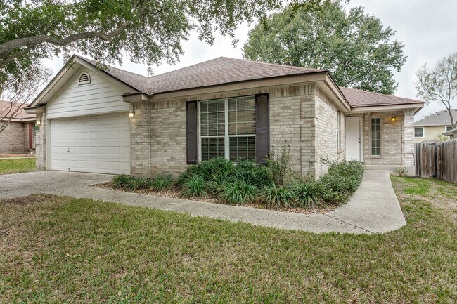 Foto del edificio - 3 bedroom, 2 bath home in Pheasant Ridge!