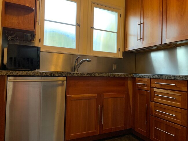Building Photo - 1239 S Crescent Heights Blvd