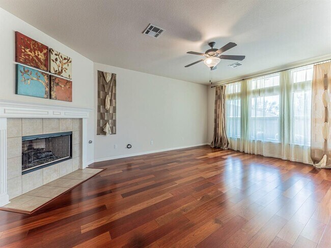 Foto del edificio - 11909 Timber Heights Dr