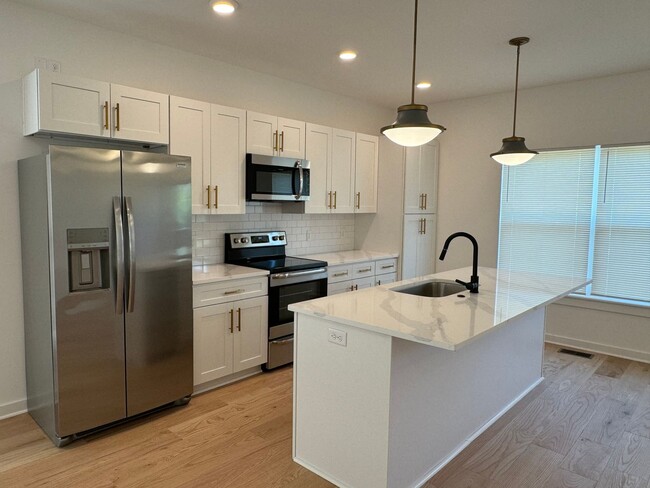 Building Photo - New Construction! Luxury Custom Home!