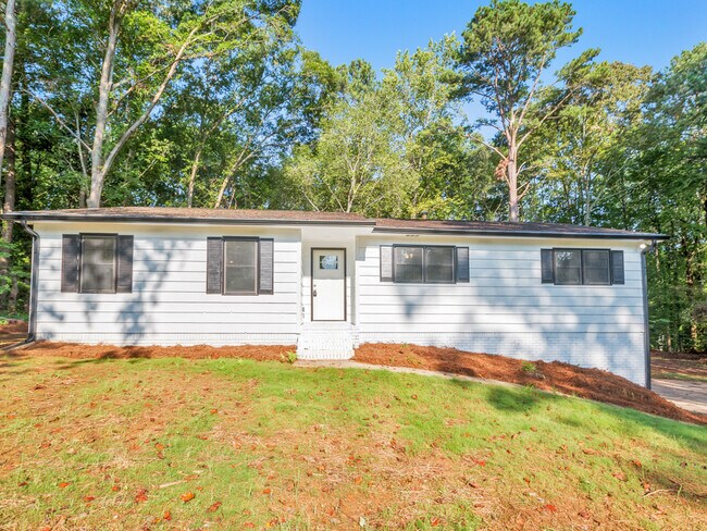Building Photo - 2501 Sandy Ct