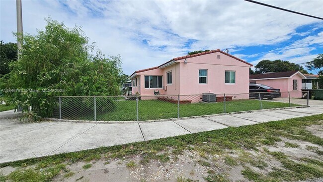 Foto del edificio - 3415 W 2nd Ave