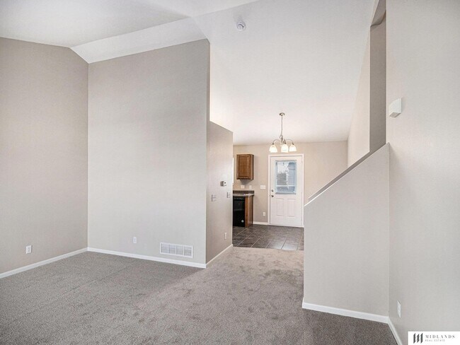 Foto del edificio - 16125 Greenleaf St