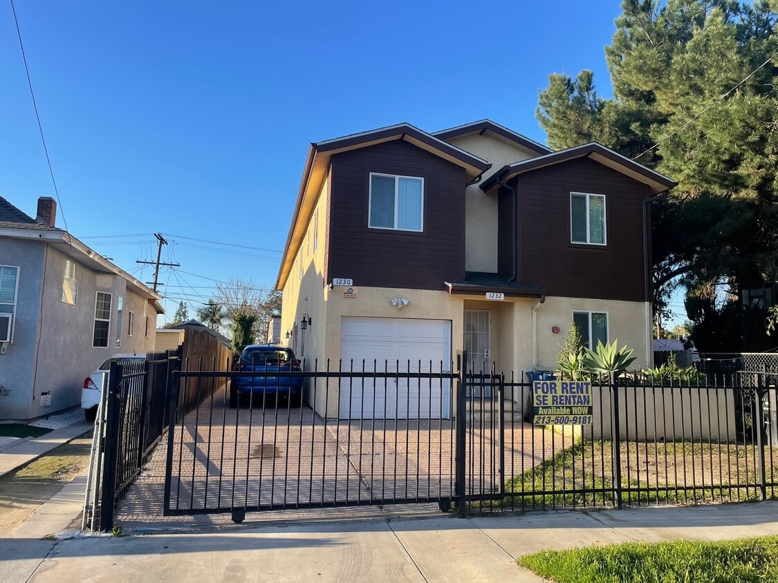 Primary Photo - 1230 E 33rd St