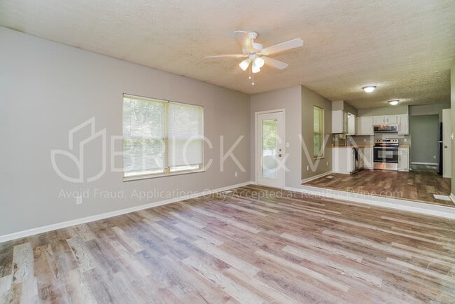Building Photo - 2392 Minerva Park Place