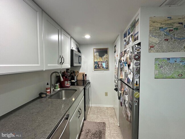 Foto del edificio - 1600 Prince St