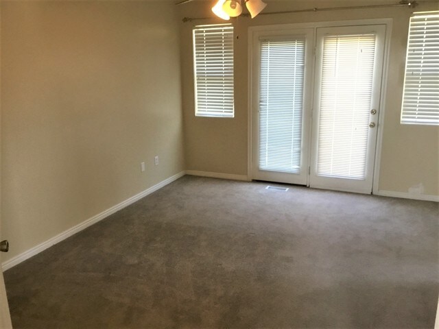 Building Photo - 2084 N 650 W