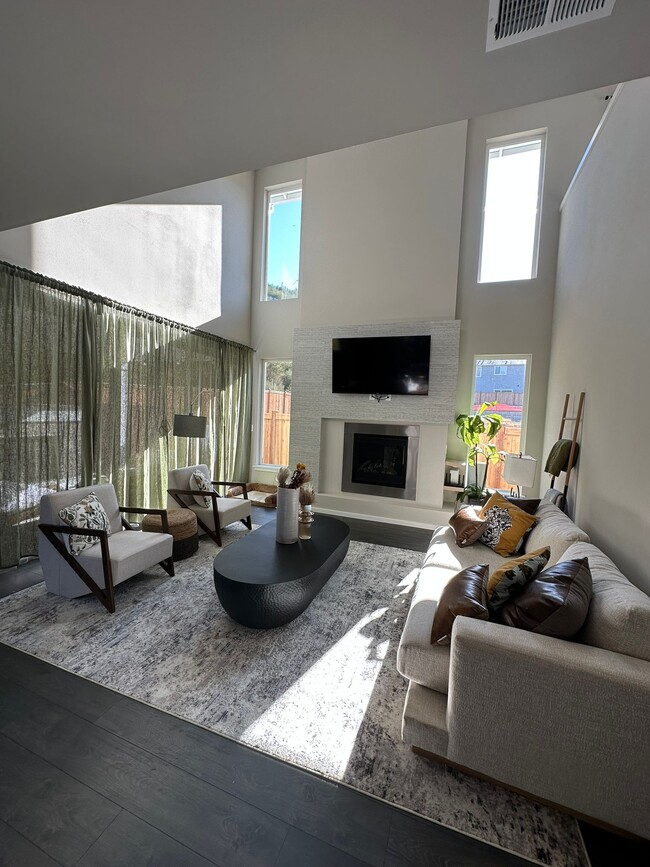 Building Photo - 16301 27th Street Ct E