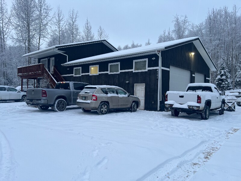 Building Photo - 6101 Lombard Cir
