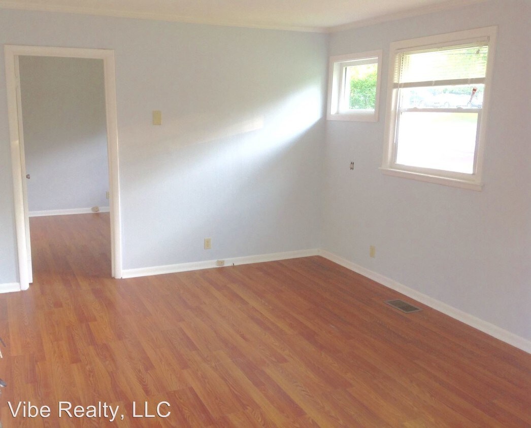 Primary Photo - 616 Bixler Ave