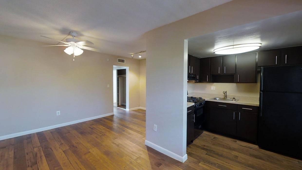 Photo - The Crossroads at Downtown Boca Apartments