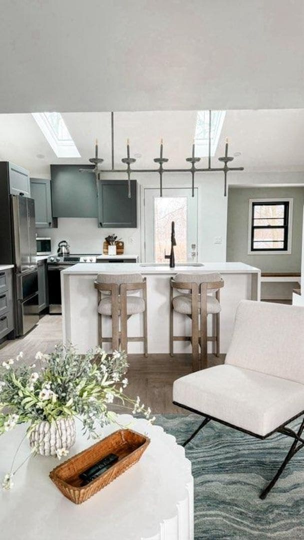 Building Photo - Modern solace meets nostalgic comfort in this stunning 3BR/3BA beauty 4800/Mo