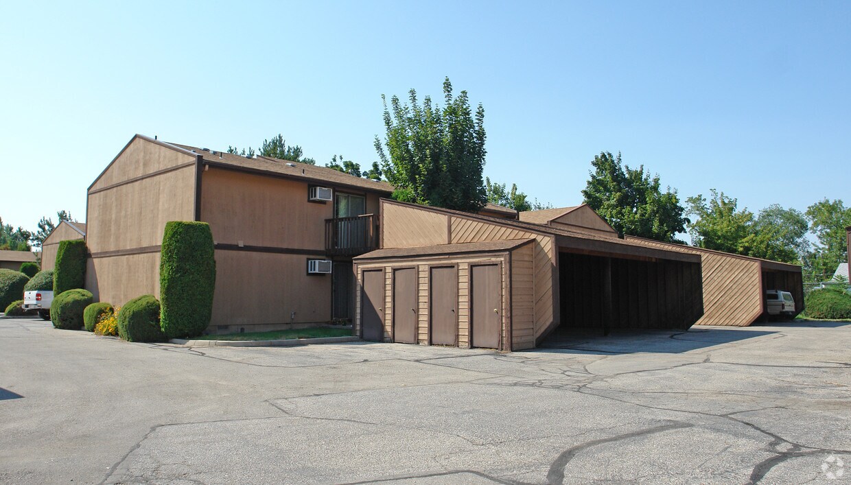 Building Photo - Cole Meadows Apartments