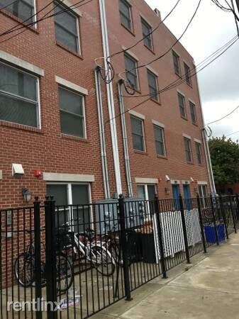 Building Photo - 3 br, 1 bath 4plex - 3829 Baring St #4