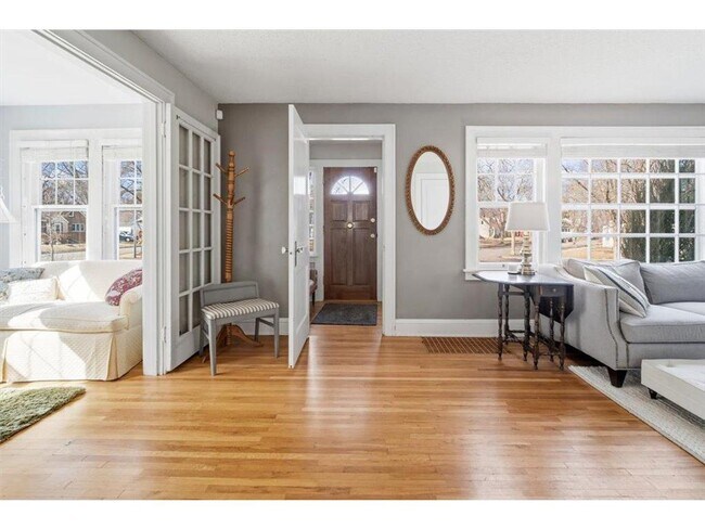 Foto del edificio - 4008 Zenith Ave N