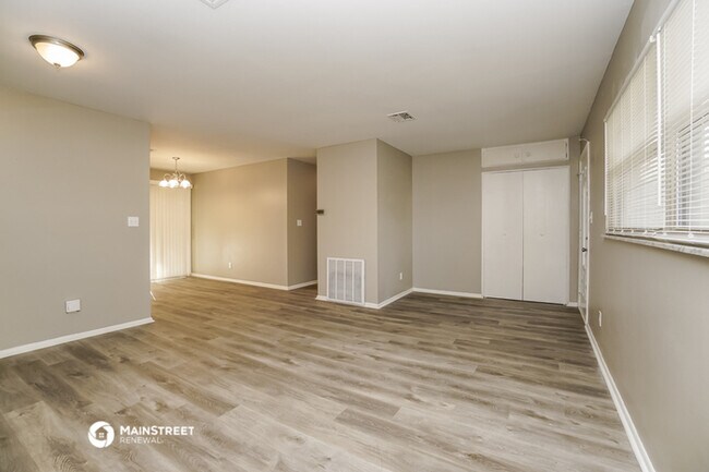 Foto del edificio - 1330 S Yearling Rd