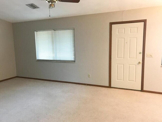 Building Photo - 256 Eagle Ridge