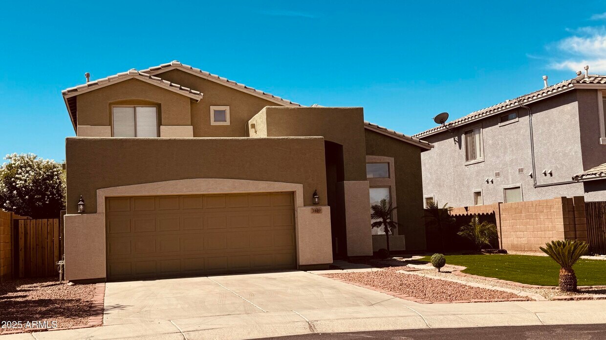Foto principal - 3439 N 126th Dr