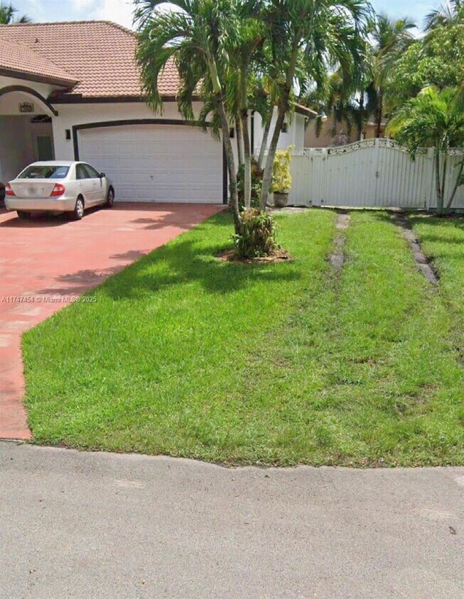 Foto principal - 13168 SW 219th Terrace