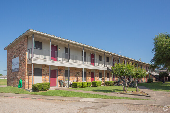 Building Photo - The Meadows Apartments